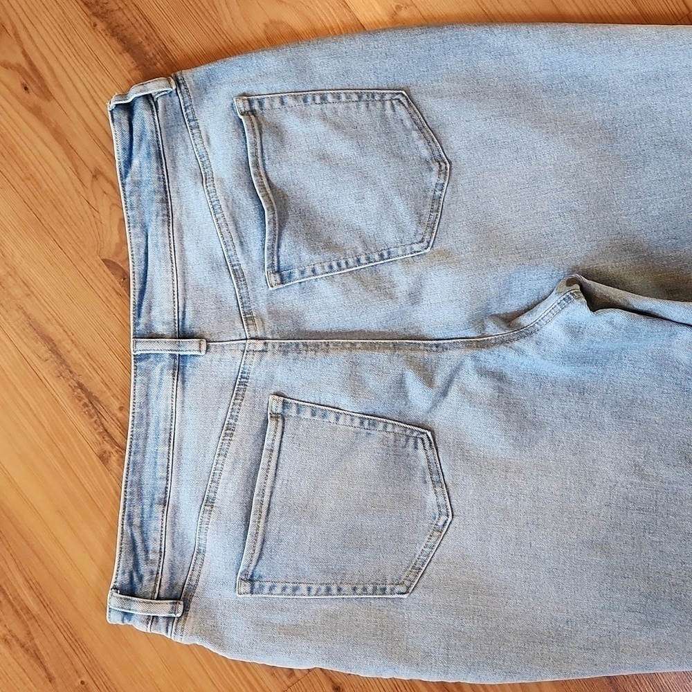 Style & Co curvy skinny leg jeans - Picture 3 of 4